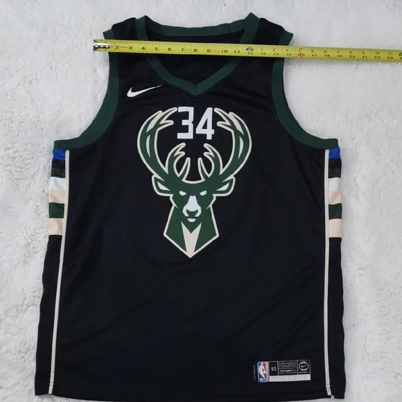 NBA Nike Black and Green Bucks Jersey - Picture 9 of 17